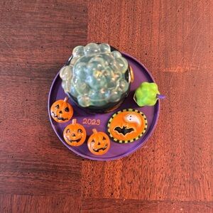 Hallmark 2023 Season's Treatings HALLOWEEN PARTY Ornament